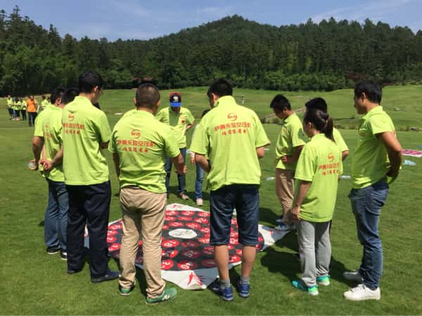 �_���F꠺���