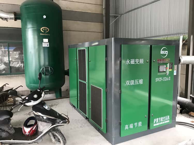 薩震節能空壓機客戶現場圖