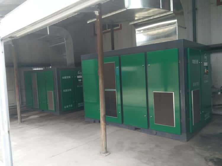 節(jié)能空壓機客戶使用現(xiàn)場圖