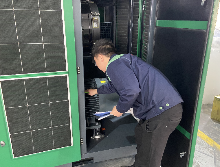 薩震節能空壓機優秀員工