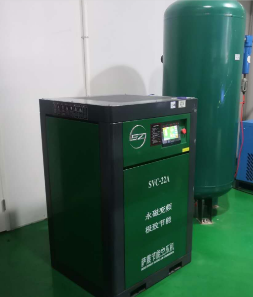 �_������׃�l�Չ��C�̓�����ڿ͑�S��