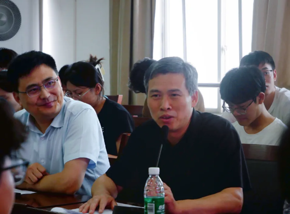 薩震節能空壓機