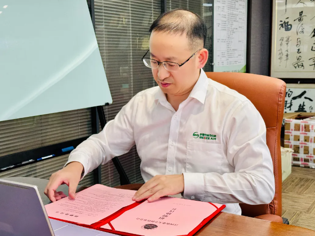 薩震節能空壓機